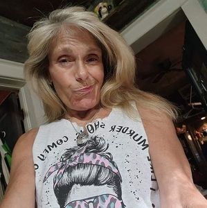 Meet your Posher, Pamela